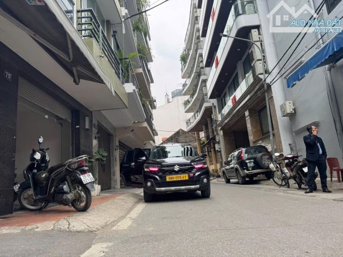 Nhà Quảng Khánh 60M2 6 Tầng MT 5.6M 36.5 Tỷ Lô Góc 3 Mặt Thoáng View Hồ Tây