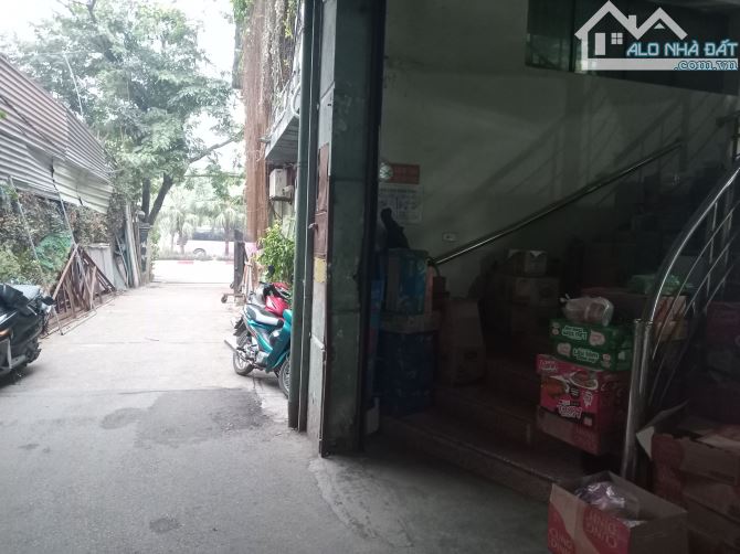 Bán nhà mặt phố Giải Phóng DT 1150m2, MT 33m, Giá 145 tỷ