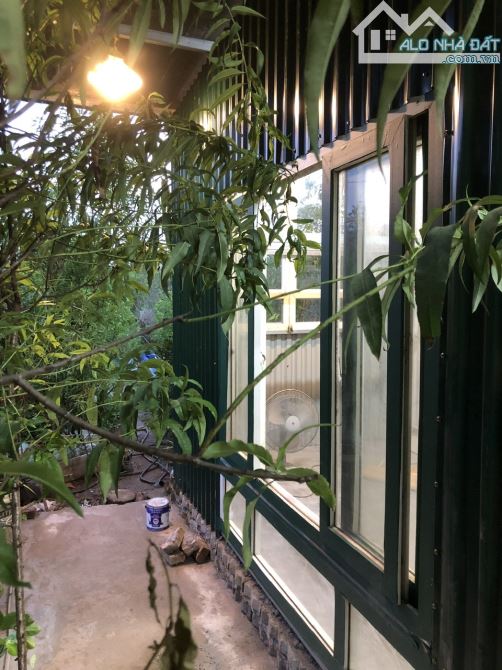 Chính chủ bán nhà vườn kiên cố, rất đẹp 60m2 trên 400m2, điện nước, điều hòa, phố Âu Cơ