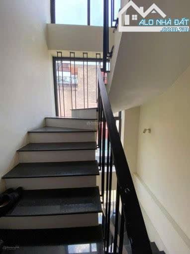 Bán Nhà Phân Lô Huỳnh Thúc Kháng 60m2, 4 tầng, 15.5 tỷ, 2 thoáng, Gara.