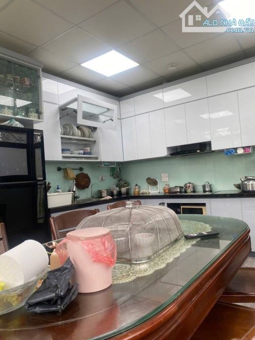 BÁN TOÀ NHÀ MẶT PHỐ LÒ ĐÚC 70m2 - 7T THANG MÁY - MT 5m - 73 TỶ - LÔ GÓC - KINH DOANH ĐỈNH