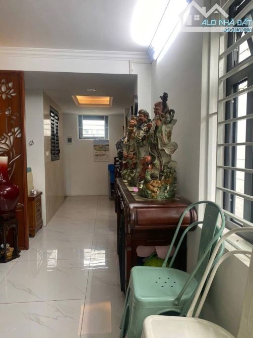 BÁN TOÀ NHÀ MẶT PHỐ LÒ ĐÚC 70m2 - 7T THANG MÁY - MT 5m - 73 TỶ - LÔ GÓC - KINH DOANH ĐỈNH