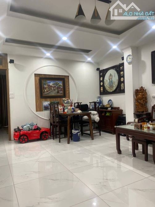 BÁN TOÀ NHÀ MẶT PHỐ LÒ ĐÚC 70m2 - 7T THANG MÁY - MT 5m - 73 TỶ - LÔ GÓC - KINH DOANH ĐỈNH