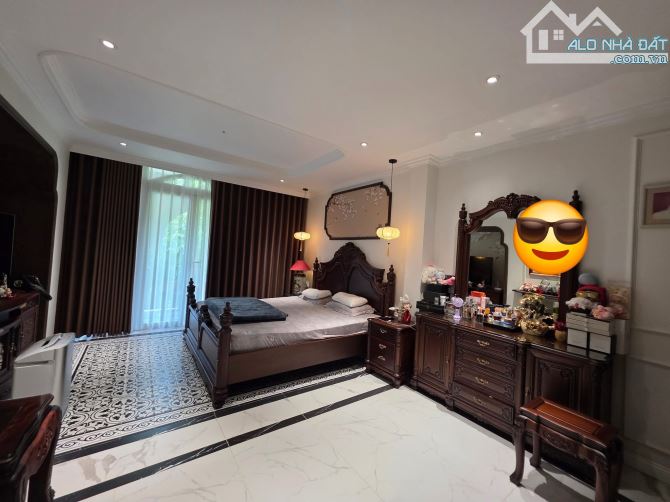 BÁN NHÀ MẶT PHỐ LÒ ĐÚC 100m2 - 5T - MT 5m - 97 TỶ - FULL NỘI THẤT - KINH DOANH CỰC ĐỈNH