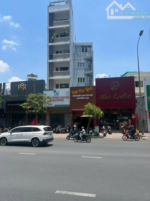 Nhà 6 Tầng mặt tiền Nguyễn Hữu Cảnh, P.22, Bình Thạnh _Giáp Q1, 4x26m, HĐT 65 triệu, 30 Tỷ
