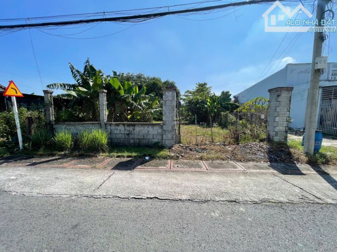 Bán gấp lô đất 190m2 đường NHỰA 12 mét, Tân Thông Hội Củ Chi, gần trường cấp 2, GIÁ 650tr