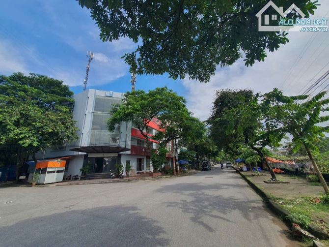 CHO THUÊ TOÀ NHÀ TMDV TẠI CỤM CN NGỌC HỒI