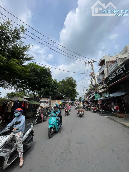 Bán nhà đẹp 4 tầng hẻm ô tô 8m, Nguyễn Tư Giản, Gò Vấp, 1 trục, chỉ 1x tỷ