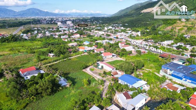 Bán gấp lô đất Suối Cát, Cam Lâm gần QL1A - đường ô tô - 100% thổ cư giá cực rẻ