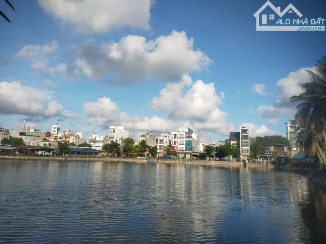 Bán đất tặng nhà 3 tầng xây mới tinh độc lập tuyến 2 Ngô gia