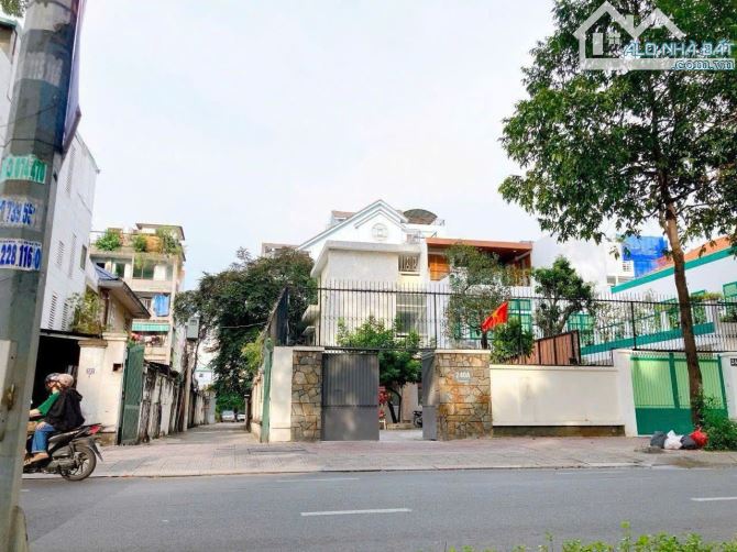 Cần bán nhà 2MT 𝐏𝐀𝐒𝐓𝐄𝐔𝐑_Điện Biên Phủ, 𝐐𝟑. DT: 9x37m, NH:18m. Gía bán 220 TỶ TL