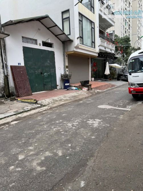 BÁN KHU PHÂN LÔ TAM TRINH . X2B . DT 68 M . MT 4,3 M . QUÁ ĐẢNG CẤP