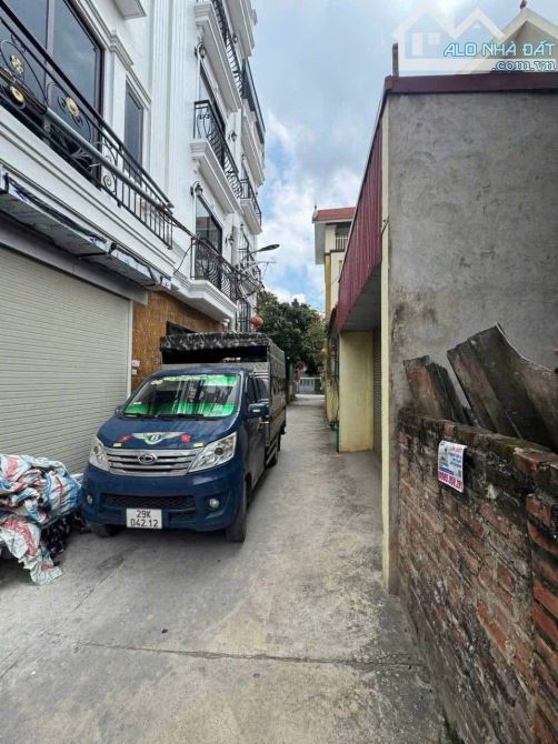 B.án gấp nhà Lai Xá_5 tầng, ô tô đỗ cổng, sát đô thị, đầy đủ công năng, an sinh, gần ql32
