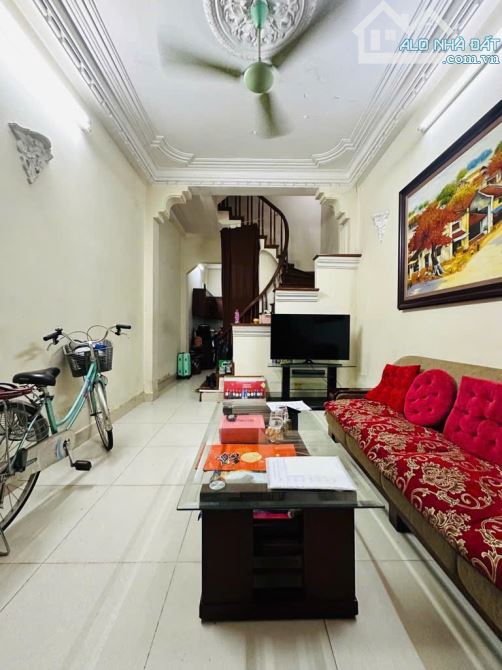 BÁN NHÀ CHÙA BỘC, QUANG TRUNG, ĐỐNG ĐA 42M 14 TỶ