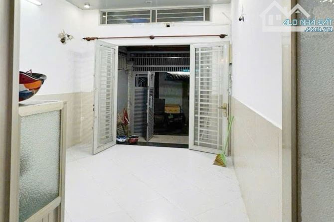Bán nhà Nguyễn Công Hoan Phú Nhuận, 45m² (3m x 15m), 4 phòng, đúc BTCT - Giá 6.8 tỷ TL