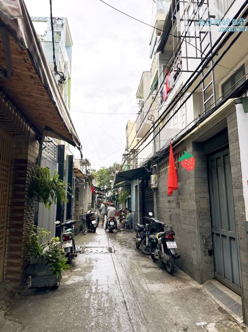 Cần bán gấp nhà đường đoàn văn bơ phường 14 quận 4