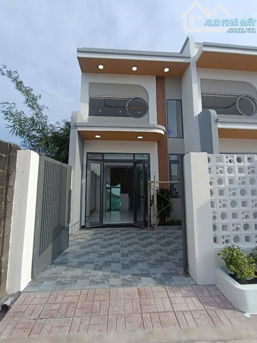 500 TRIỆU NHẬN NGAY NHÀ GÁC LỬNG HOÀN THIỆN CUỐI ĐƯỜNG ĐỒNG KHỞI