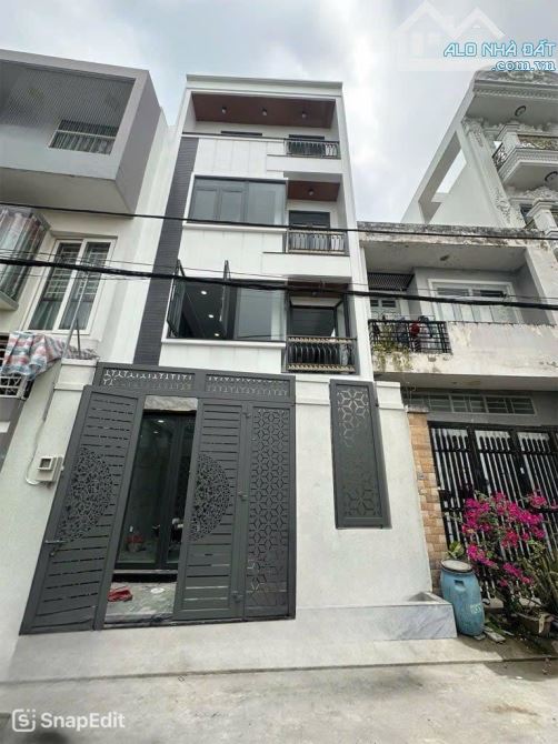 CHDV NGUYỄN TRI PHƯƠNG Q.10 - 12 PHÒNG-  5TẦNG - DT 4,5m x 12,5m - THU NHẬP 80TR/tháng