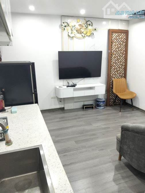 BÁN CĂN HỘ TẬP THỂ THANH XUÂN BẮC, THANH XUÂN, NHÀ ĐẸP Ở LUÔN, Ô TÔ TRÁNH ĐỖ