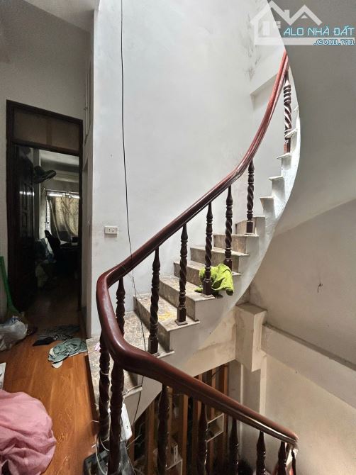 Bán nhà Định Công Thượng 35m2*4T full đồ ở ngay chỉ 6.3tỷ tầm tiền cực hiếm k có căn thứ 2