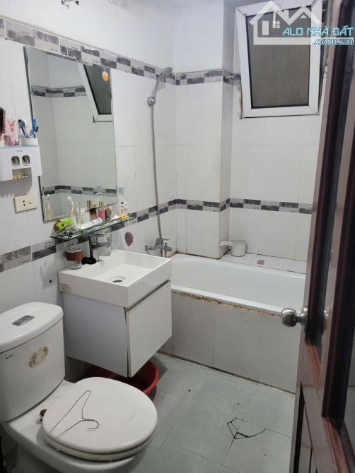 CẦN BÁN NHÀ HOÀNG QUỐC VIỆT BẮC TỪ LIÊM 55m2, 5 TẦNG MẶT TIỀN 4m GIÁ 37 TỶ