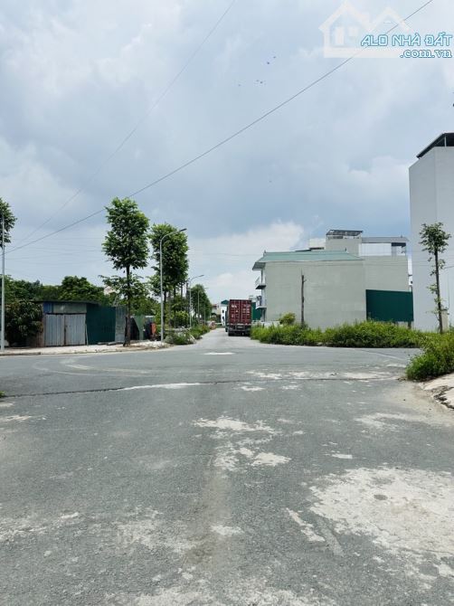 ĐẤT DỊCH VỤ KHU 25.2HA VÂN CANH- OTO TRÁNH- GIAO THÔNG ĐỒNG BỘ 98M2 -NHỈNH 15 TỶ