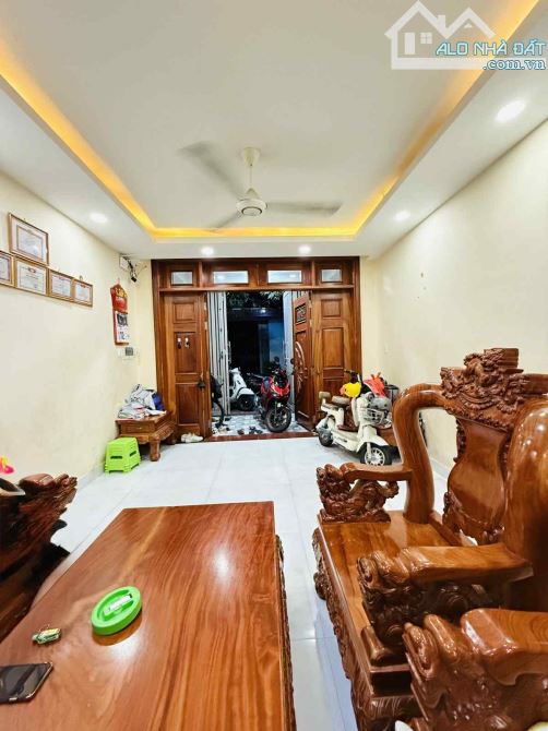 Bán Nhà, Hẻm Xe Hơi, Nguyễn Sơn, Tân Phú, 4M X 15M, 3 Tầng, Nhỉnh 7 TỶ