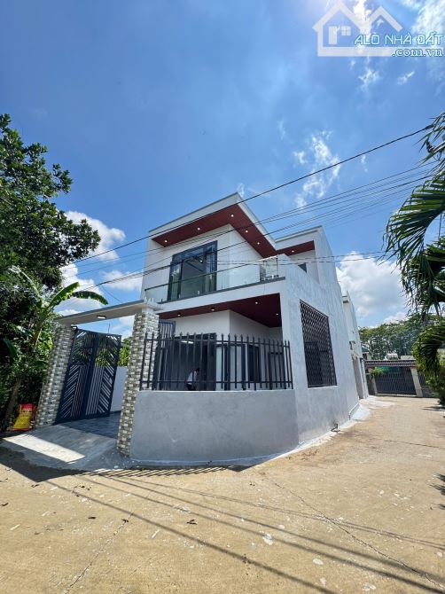 BÁN CĂN NHÀ BIỆT THỰ GÓC 2 MẶT TIỀN SIÊU ĐẸP NGANG 7 DÀI 15,SỔ RIÊNG THỔ CƯ