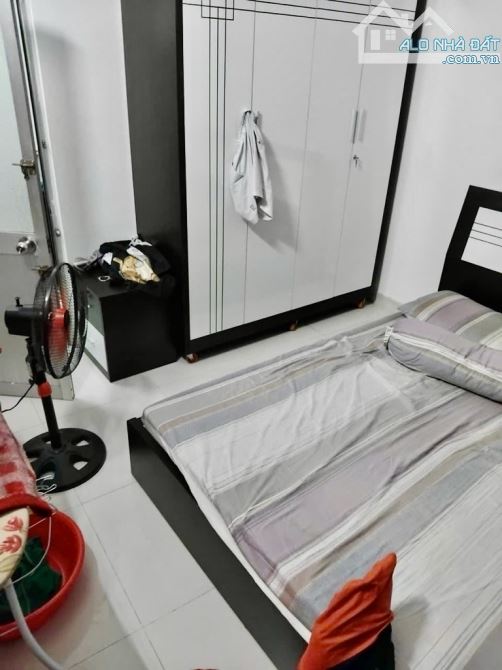 Bán nhà mặt tiền Bùi Minh Trực kinh doanh ở dưỡng đều thuận tiện