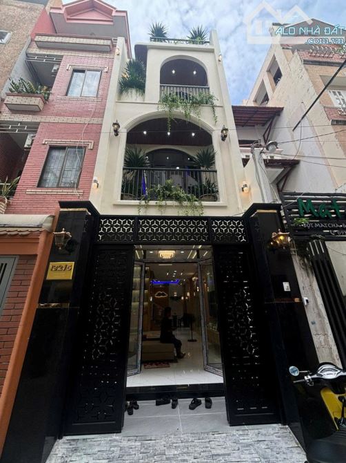 Cần bán nhà HXH Hoàng Văn Thụ, P.9,Q.Phú Nhuận. DT:3.7x16m, 3 lầu. Đẹp lung linh.