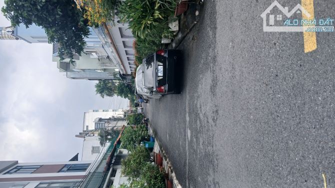 Chủ ngộp bán gấp - Lô đất làm kho xưởng - Lê Thị Riêng - Ngang 10m - 436m2 - Giá 19,9 tỷ
