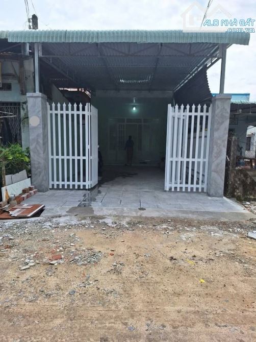 Kẹt tiền ! Bán gấp căn nhà ở 1/ Đường Huỳnh Thị Mài , Tân Hiệp 117m2 SHR giá 1 tỉ 010tr