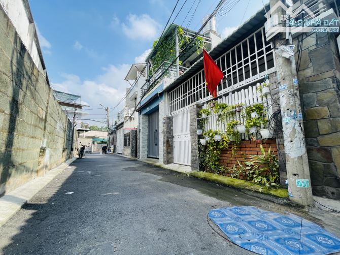 P. Linh Chiểu, HXH 7C, cạnh HVKS nhà 3 tầng 80m2 HC chuẩn bán gấp chỉ 7.5 tỷ.