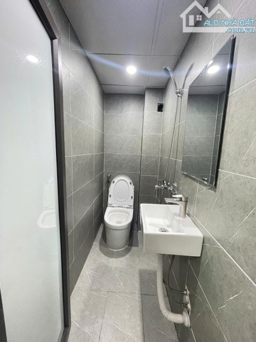 GÀ ĐẺ TRỨNG VÀNG KIM GIANG 8P KK, FULL ĐỒ, NGÕ NÔNG RỘNG DÒNG TIỀN 600TR/ NĂM CHỈ 7 TỶ.