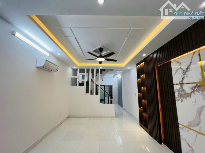 🔥 SIÊU HOT – BÁN NHÀ 3 TẦNG GẦN CHỢ LŨNG 🔥  📍 Vị trí: Chợ Lũng – khu dân cư đông đúc, g