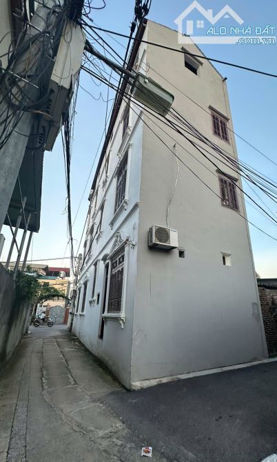 Chủ đầu tư nhà mới cần bán gấp nhà 4 tầng/80m2- Oto tránh- TT Phú Thị- Gia Lâm