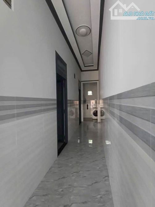 Bán gấp căn nhà 127m2 giá 1TY200 tại Hiệp Thành Quận 12 sổ hồng riêng
