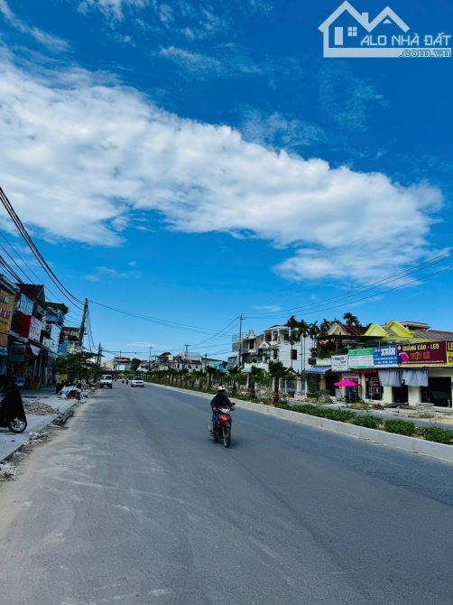 💥SIÊU PHẨM💥HOMESTAY MẶT TIỀN KINH DOANH 5 TẦNG PHẠM VĂN ĐỒNG TP HUẾ - GIÁ CHỈ 8,x Tỷ ( T