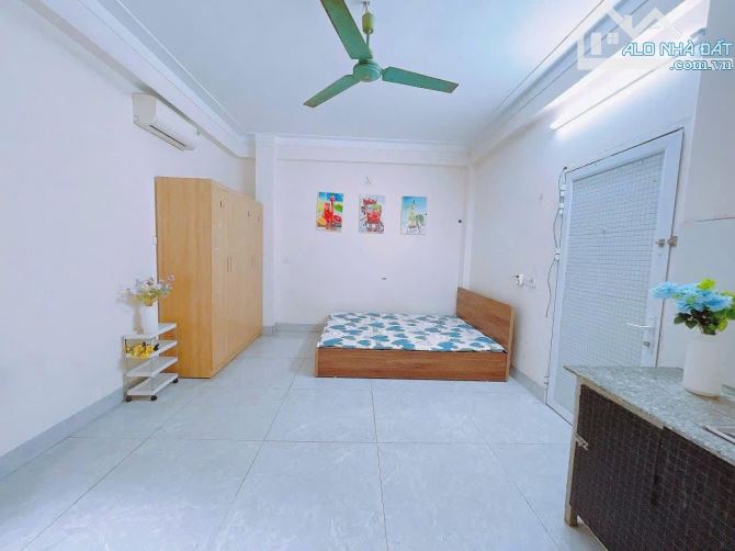 Cho thuê studio 28m² full nội thất tại ngõ 158 Yên Hoà, Cầu Giấy