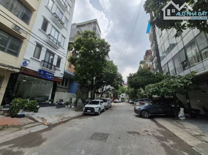 Toà Khách Sạn Cầu Giấy - 4 Ô Tô Tránh - Kinh Doanh - Vỉa Hè - 8 Tầng Thang Máy - VIP
