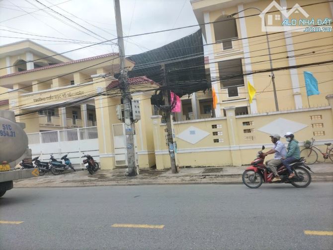 4,5 tỷ 💢 Nhà MT 825 TT Đức Hòa  4x36  thổ cư Shr.