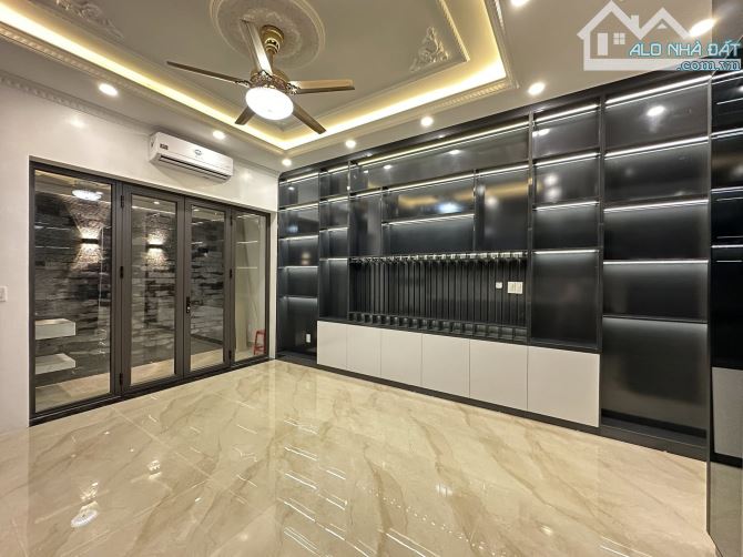 Nhà riêng đường Tây Tựu, Bắc Từ Liêm, 2,35 tỷ, 100m2, 3PN khách bếp, cho thuê 12tr