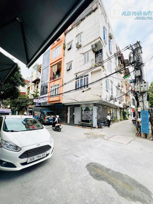 BÁN NHÀ VŨ NGỌC PHAN ĐỐNG ĐA 45m 5Tầng Mt 4.5m GIÁ 15.5 TỶ LÔ GÓC Ô TÔ TRÁNH KINH DOANH.