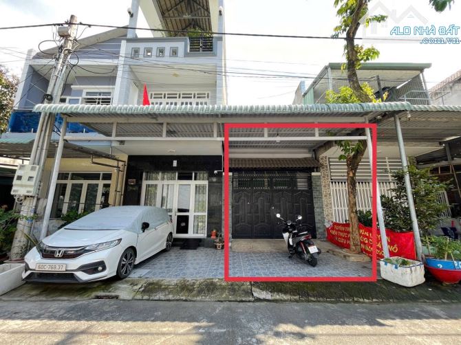 BÁN ĐẤT (DT: 79M2) TẶNG NHÀ CẤP 4 KHU TDC BỬU LONG 3