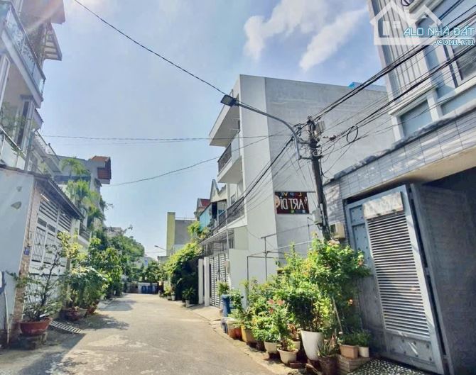 Bán nhà mới 4 tầng, kế Nam Long Trần Trọng Cung, 70m2, xe hơi đậu cửa, chỉ 8 tỷ nhỉnh
