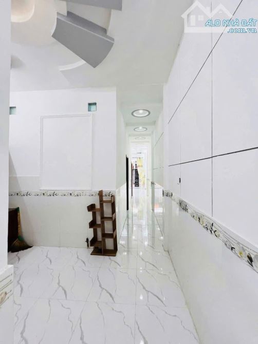 Kinh doanh thua lỗ nên bán căn nhà cấp 4 ở Tân Hiệp 4, Hóc Môn, 780trieu, bao phí giấy tờ