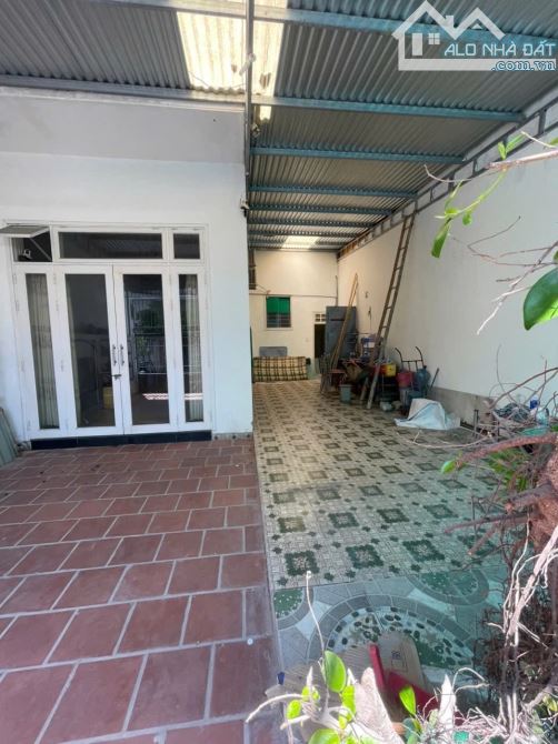 BÁN ĐẤT TẶNG NHÀ ĐƯỜNG NHỰA 5.5M LÊ VĂN THỨ_DT 110M2_NGANG 7M_NHỈNH 13 TỶ