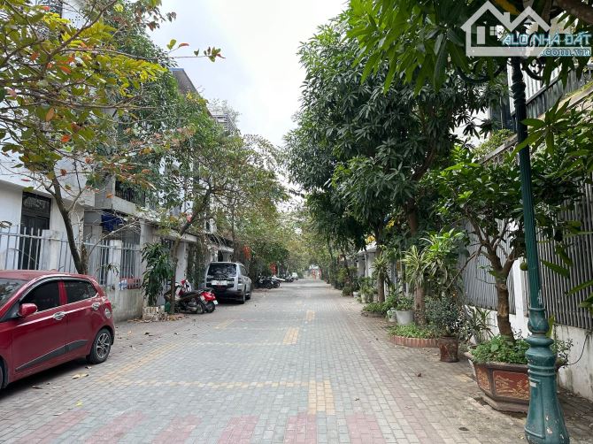 BÁN BIỆT THỰ LIỀN KỀ HOÀNG MAI, ĐƯỜNG Ô TÔ THÔNG, BÃI ĐỂ XE RỘNG, KINH DOANH VĂN PHÒNG.