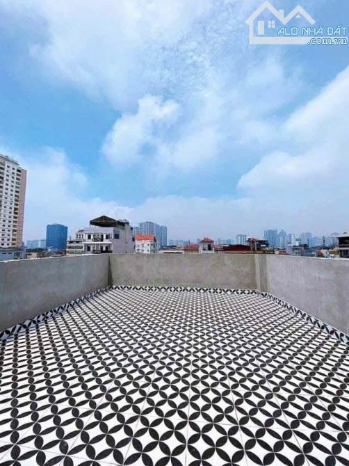🏡 Trung tâm Thanh Xuân – Nhà đẹp 5 tầng, ô tô tránh, tiện ích ngập tràn!