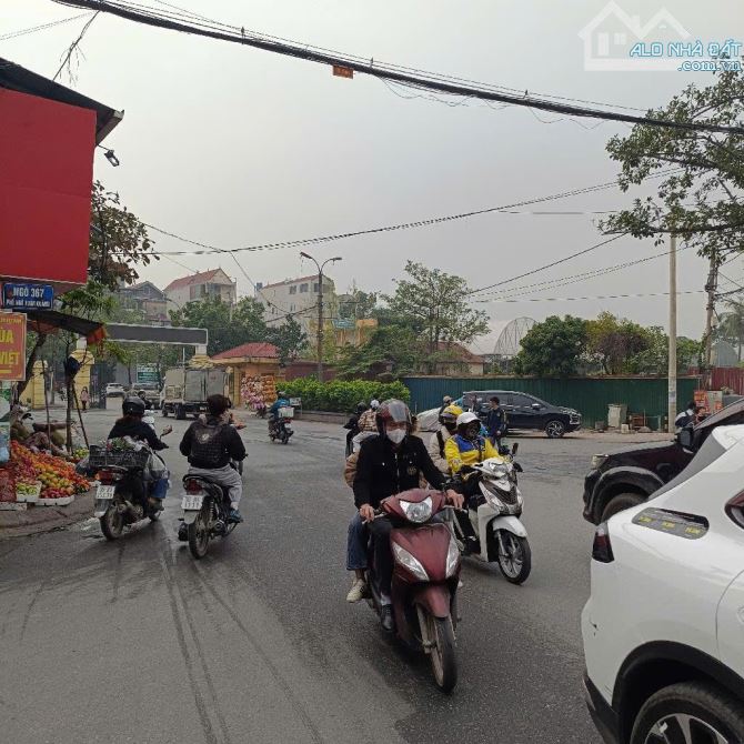 Ngô Xuân Quảng / Đất 62m, 4m tiền, 6.7 tỷ/ Ô tô vào, Gần Phố, Trung tâm Trâu Quỳ